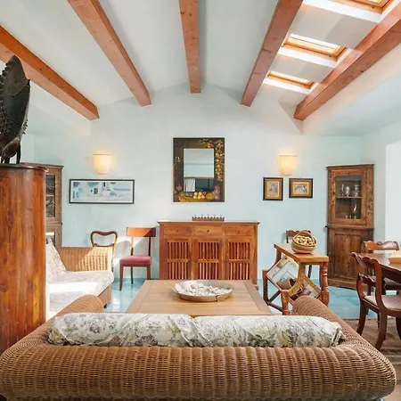 Just Steps From The Sea Porto Rafael