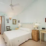 Just Steps From The Sea * Porto Rafael
