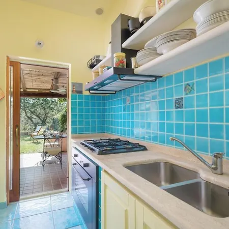 Just Steps From The Sea Villa *