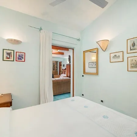 Villa Just Steps From The Sea Porto Rafael